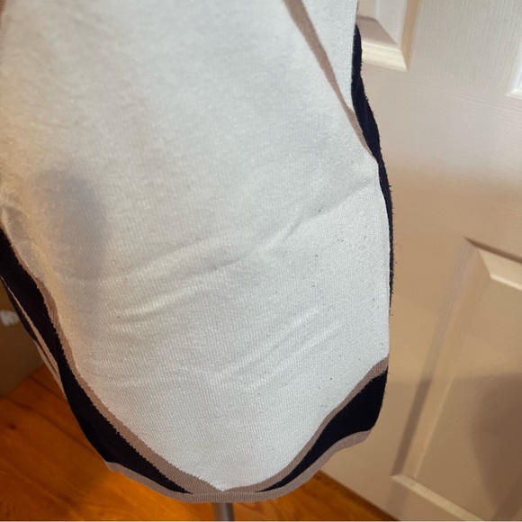 Carmen Marc Valvo Sweater Set SZ M/2 for 1 - Picture 8 of 12